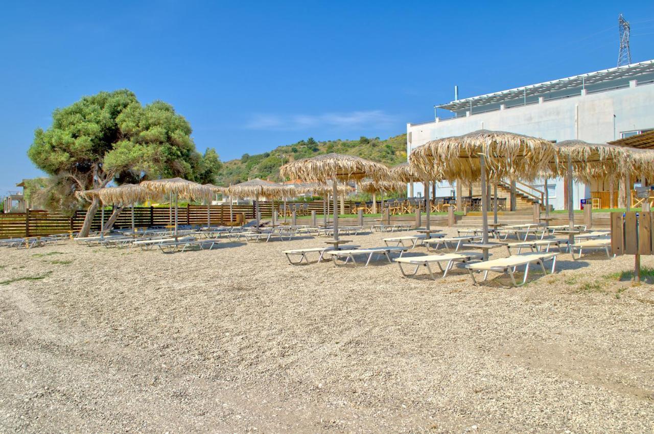 Epipleon Luxury Suites -105- Δωμάτιο 35Τμ Με Βεράντα 35Τμ Μπροστά Στη Θάλασσα Nafpaktos Extérieur photo
